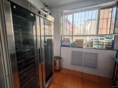 C12150阜康民族巷50平蛋糕店转让