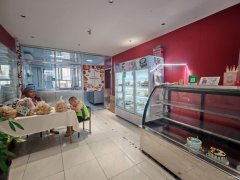 C12150阜康民族巷50平蛋糕店转让