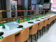 C12164位于五家渠102团八一路临街餐饮店转让