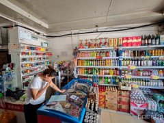 C12067呼图壁呼芳路口75平商店转让