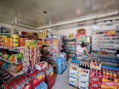 C12067呼图壁呼芳路口75平商店转让