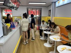 C12172位于昌吉市长宁南路经营中饮品店转让