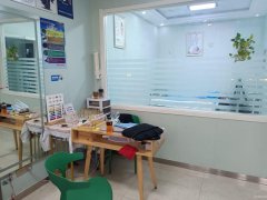 C12173位于昌吉市亚中商城附近美甲店转让