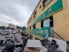 C12188粮校东门90平餐厅转让