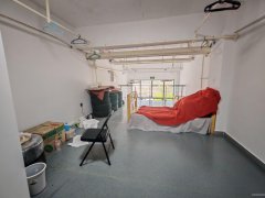 C12191万科天山府52平美发店转让