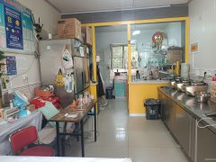 C12193位于昌吉市延安南路光明巷小区内快餐店转让