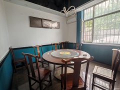 C12196阜康城北市场瑞桃园小区210平餐厅转让