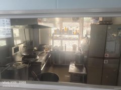 C12221旺铺转让 昌吉市长宁南路富有国际西门