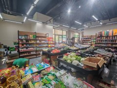 C12226米东区汇荣城100平生鲜超市转让