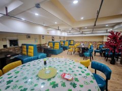 C12232人民路245平餐厅转让