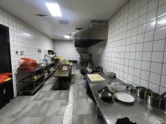 C12233粮校商圈经营中KTV娱乐+餐饮店铺转让