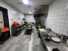 C12233粮校商圈经营中KTV娱乐+餐饮店铺转让