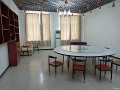 C12244位于呼图壁县五工台镇大泉路口附近农家院出租转让