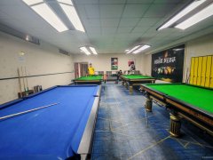 C12253米东区碱沟西路稻香新村150平台球厅转让