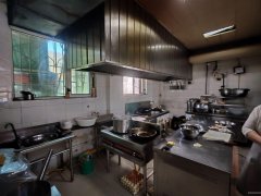 C12261呼图壁世纪嘉园北门104平餐厅转让