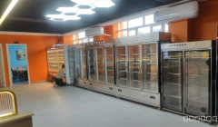 C12276位于五家渠市商业步行街附近火锅店转让