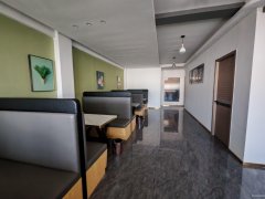 C12280口岸路华汇广场300平餐厅转让