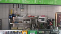 C12286昌吉市北京北路四中正对面一楼商铺空转