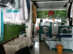 C12297位于阜康市步行街附近经营中干洗店转让