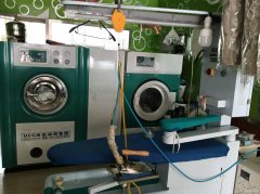 C12297位于阜康市步行街附近经营中干洗店转让