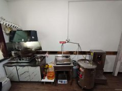 C12305位于呼图壁县吉祥苑美食街附近餐饮店转让