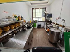 C12305位于呼图壁县吉祥苑美食街附近餐饮店转让