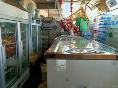 C12331位于呼图壁县大唐电厂路口附近商店转让