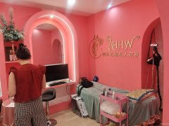 C12336昌吉市解放路临街营业中化妆服装店转让