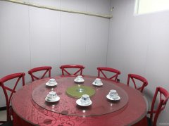 C12348位于昌吉市青年南路和畅园小区附近临街餐饮店转让