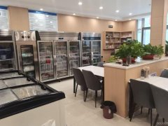 C12379位于五家渠国际蓝湾小区西门餐饮店转让