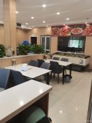 C12379位于五家渠国际蓝湾小区西门餐饮店转让