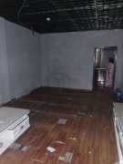 C12381位于昌吉市青年北路隆源超市对面临街商铺出租