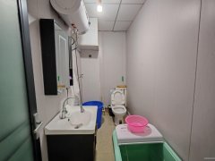 C12389粮校市场60平足浴店转让