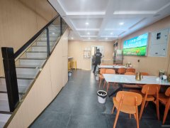 C12390万科大都会50平餐厅转让