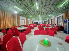 昌吉市昌五路农博园景区对面餐厅转让（年租3万）