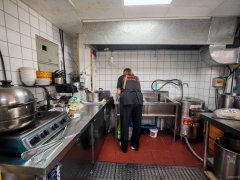 C12400格林威冶城100平餐厅转让