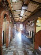 C12401位于阿勒泰市4A级商业街五百里风情街营业中餐厅转