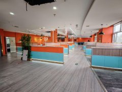 C12413阜康瑶池明珠一期（公务员小区）880平旺铺出租