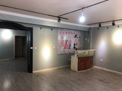 C12428商铺出租 昌吉市建国东路豫东巷对面商铺