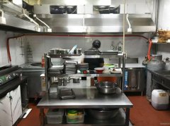 C12440位于昌吉市建国路友好商圈烧烤店转让