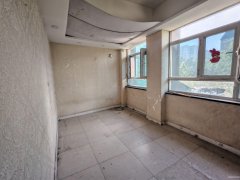 C12443阜康元森国际后门瑶池明珠对面200平旺铺出租