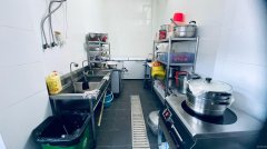 C12444位于乌市东八家户营业中餐厅转让