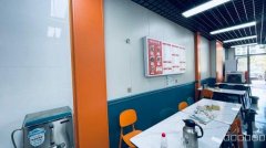 C12444位于乌市东八家户营业中餐厅转让