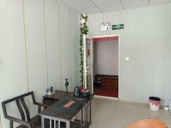 C12446位于昌吉市长宁南路富友国际东门店面转让