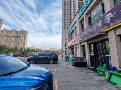 C12467天山区栋梁苑160平餐厅转让