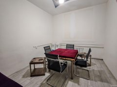 C8022阜康天池街240平棋牌室转让