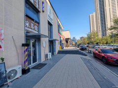 C12480河北东路万科锦荟里43平采耳店转让