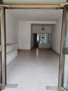 C12520昌吉青年南路桃园小区二分公司对面门面出租