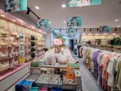 C12518呼图壁曙光商业广场85平内衣店转让