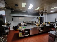 C12553阜康瑶池明珠北门166平餐厅转让